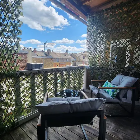 R&b Avec Terrasse -5 Mins Gare - Rue Calme Dans Centre * Charleville-Mézières