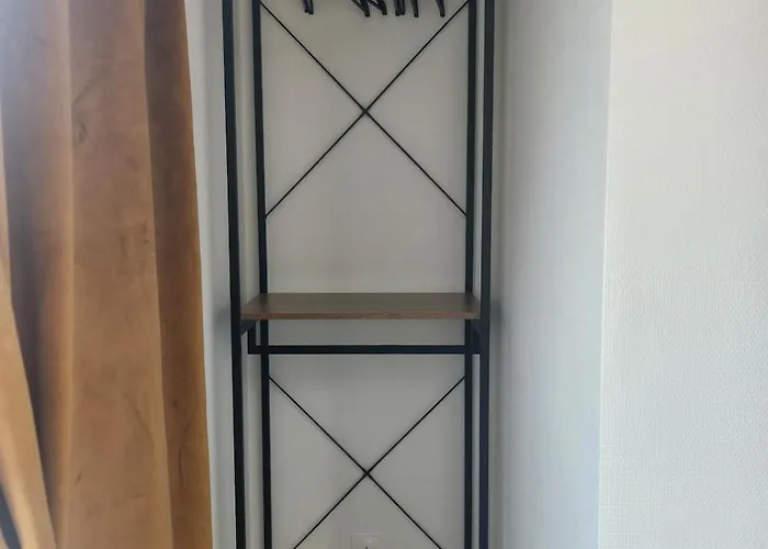 Appartement R&b Avec Terrasse -5 Mins Gare - Rue Calme Dans Centre *